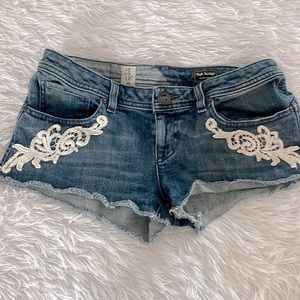 Short jean shorts size 5